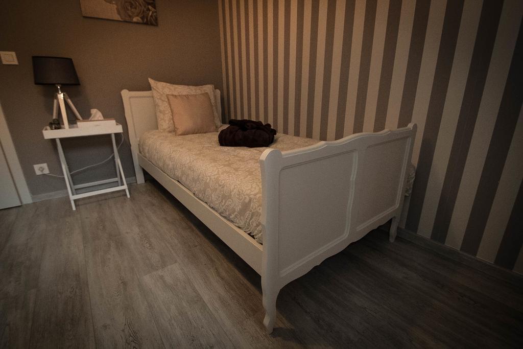 Interbellum Apartment Ieper Ruang foto