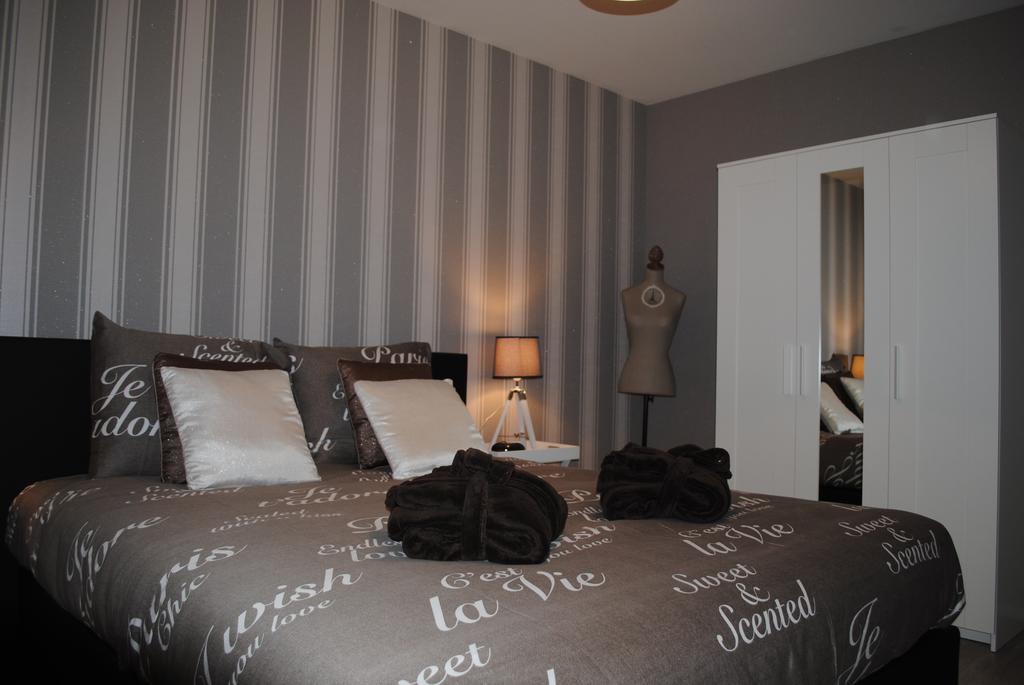Interbellum Apartment Ieper Ruang foto